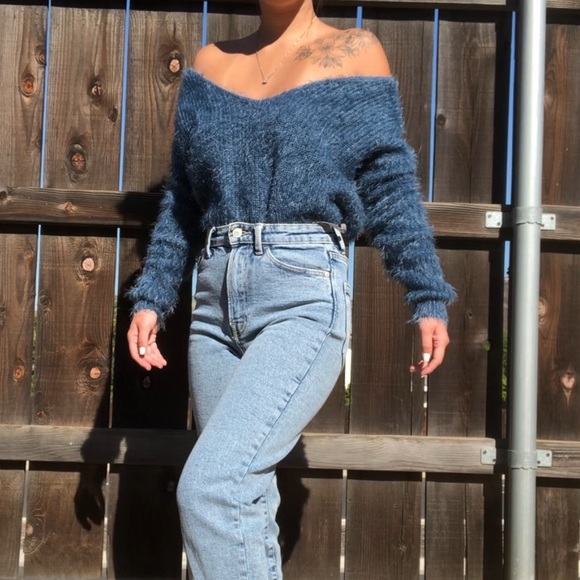 Alya teal fuzzy twist long sleeve sweater S - Picture 2 of 8